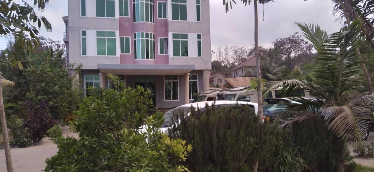 Elanacha Hotel อารูชา ภายนอก รูปภาพ