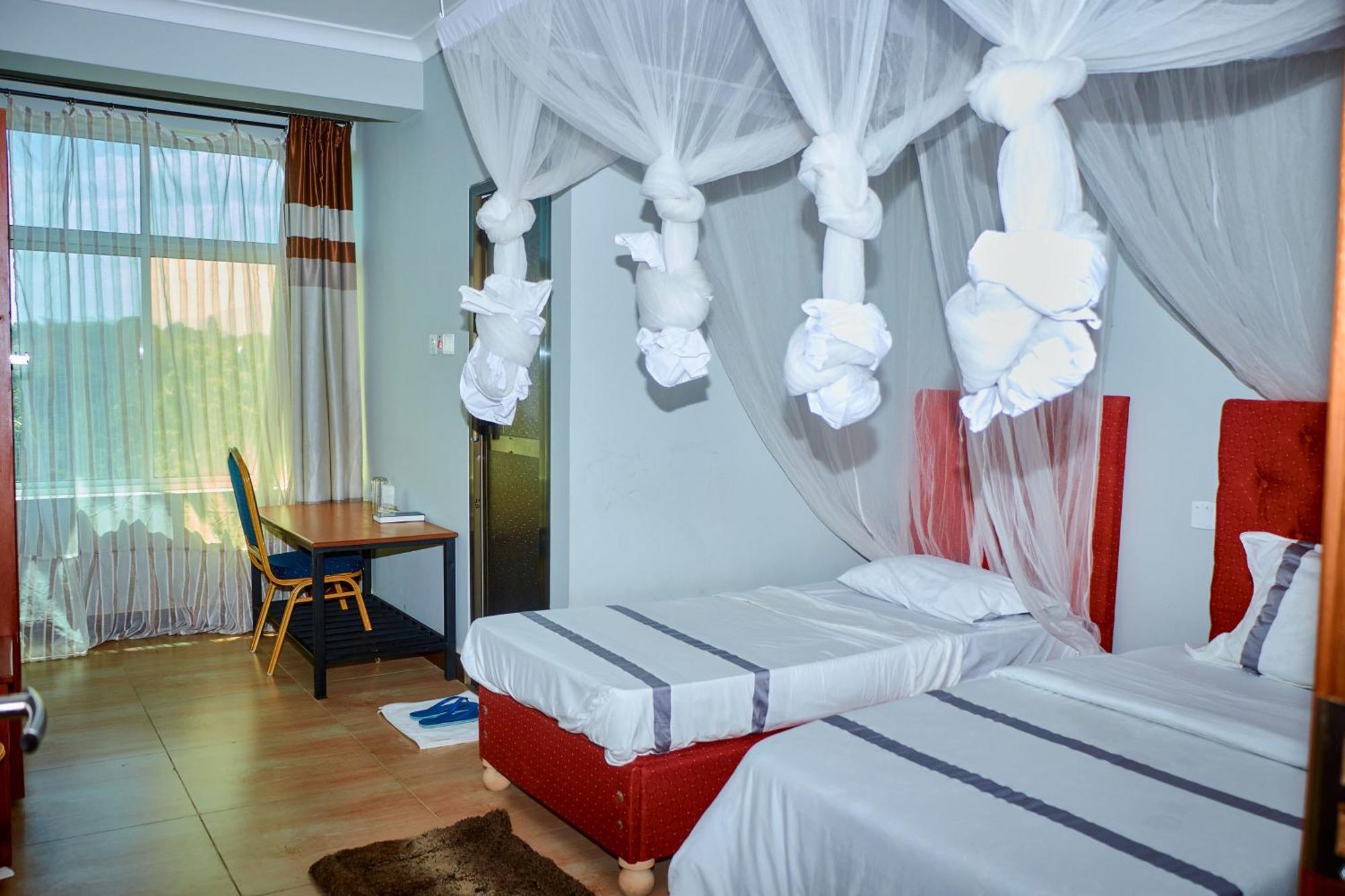 Elanacha Hotel อารูชา ภายนอก รูปภาพ